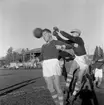 Fotbollsmatch på Eyravallen, KIF - Hällefors.
18 oktober 1955.