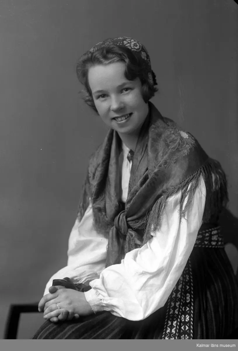 Ateljébild på Birgit Berglöv ifrån Österkorsberga.