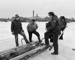 Isskjæring, Rokosjøen, Løten. fra venstre: Karsten Nysveen, 