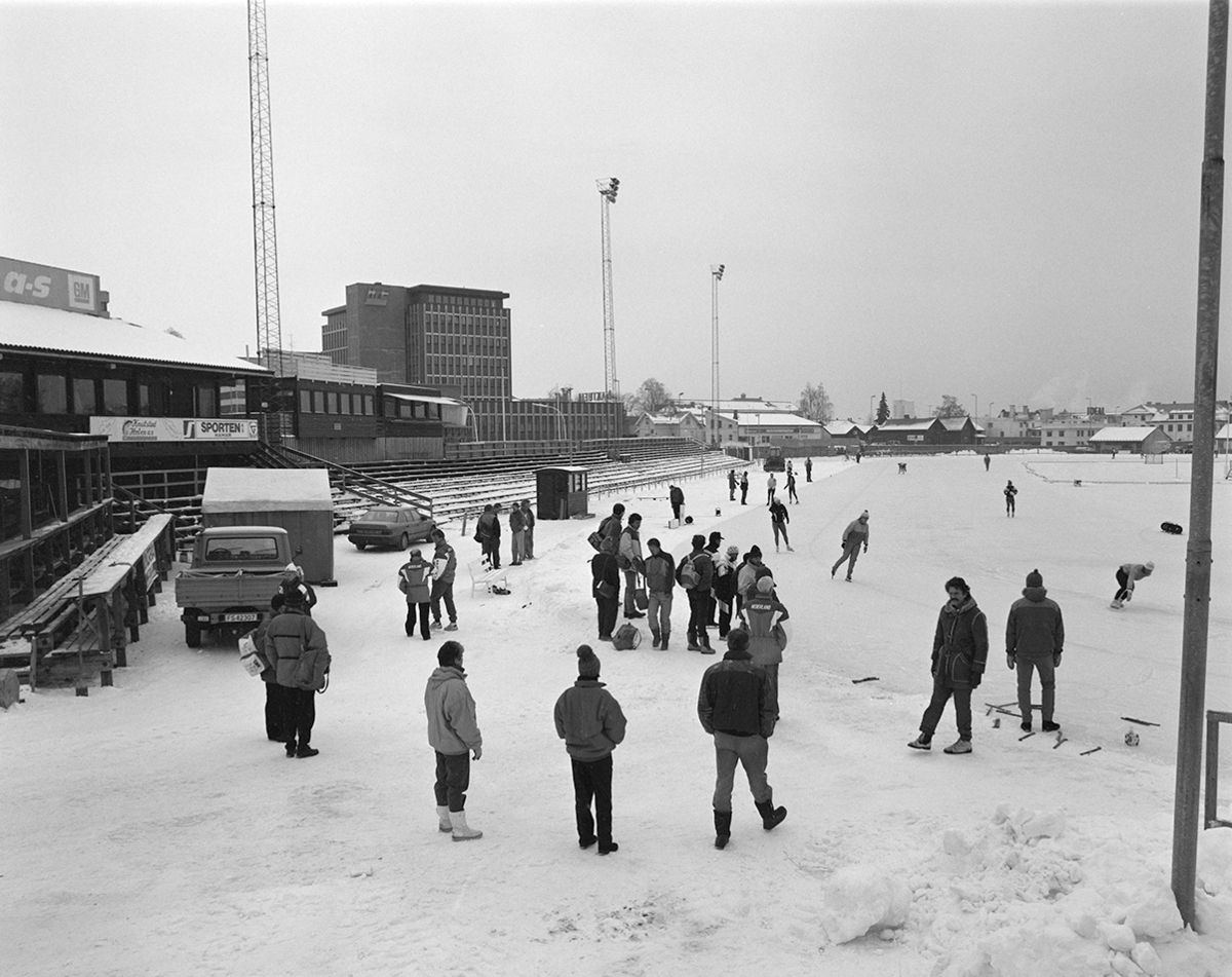 Hamar stadion. VM på skøyter for kvinner. Forberedelser, trening, 