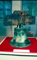 Kronanutställningen på Kalmar slott.
Skeppsklockan, ett av d