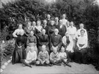 Grupporträtt - familjen Lindgren, Östhammar, Uppland