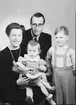 Familjen Andolf, Banérvägen 5, Gävle. Den 6 april 1944