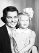 Fru Lindbeck och dotter