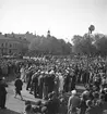 Studenterna samlas på Rådhustorget. Den 23 maj 1936.