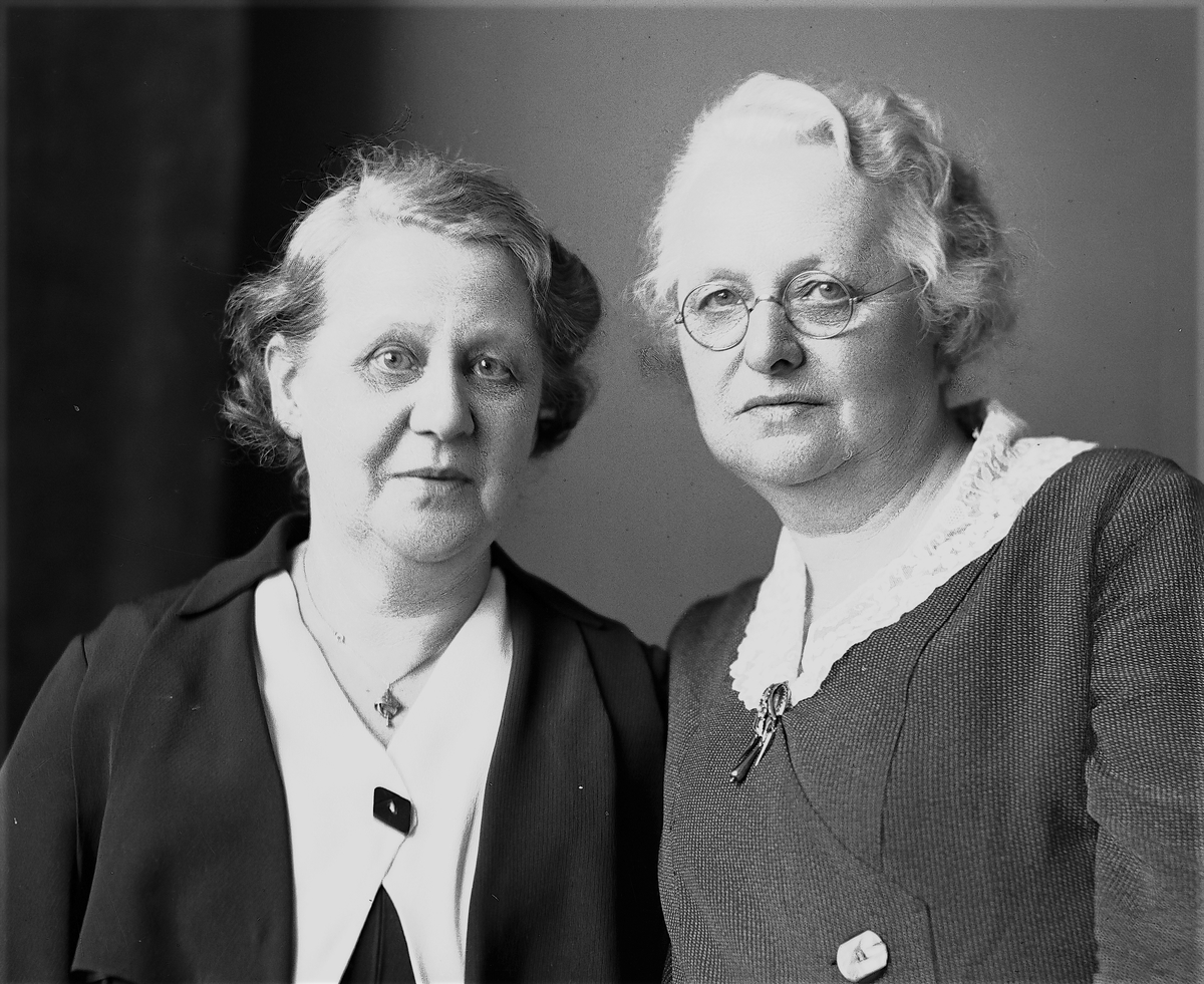 Ahlner och en okänd dam

