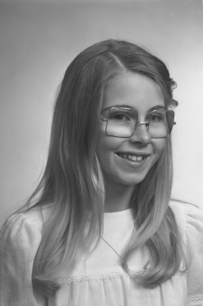 Viveka Svensson, Trollvägen 24, Gävle. Den 26 maj 1973.