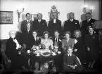 Brudparet Lundgren. Oktober 1945. I hemmet, Turistgården, Tällberg.