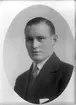 Gösta Boström segrare i skarpskyttetävlingen med 184 poäng. Kopia av fotografi, 9 januari 1946.
