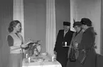 Invigning av ny hemslöjdsaffär. 27 mars 1950. Hemslöjdsföreningen i Gävle, utställning på museet.