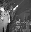 Gefle Jultomtar, julfest. 16 december 1951. Frk. Ljung,
Brändströmgatan 10, Gävle