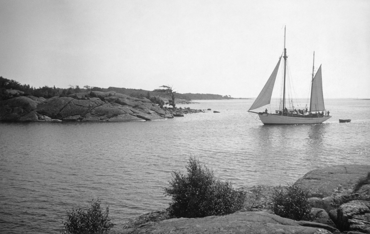 KAPAREN och elever vid Svenska Seglarskolan.