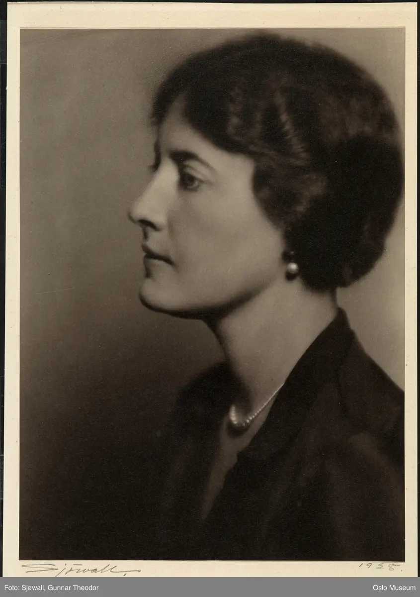 portrett, kvinne, brystbilde, profil