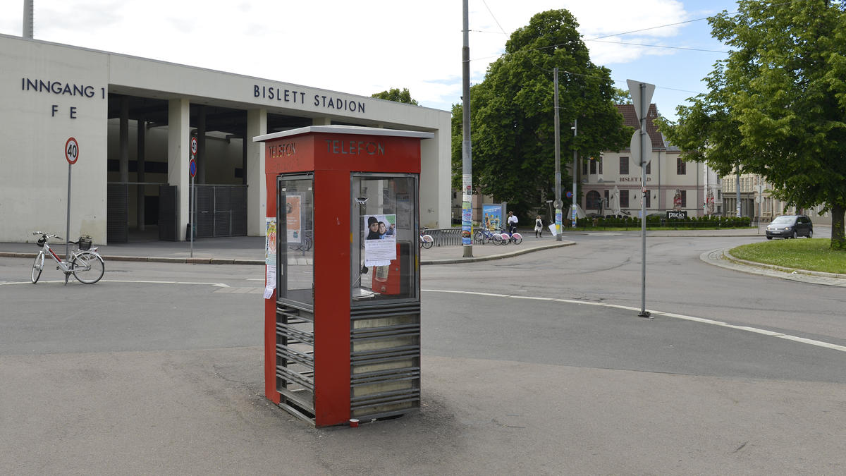 Rød telefonkiosk