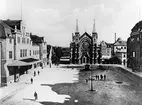 Gävle stad  Norr.
Centralplan på 1910-talet. Till vänster Centralstationen, till höger Centralpalatset och i fonden Sjömanskyrkan. Strax till höger om Sjömanskyrkan skymtar Murénska badhuset på andra sidan ån.