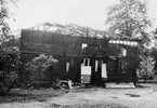 Gävle stad  Väster, Stadsträdgården.
Kallbadhuset Najaden i Gavleån, 13/9-1956.