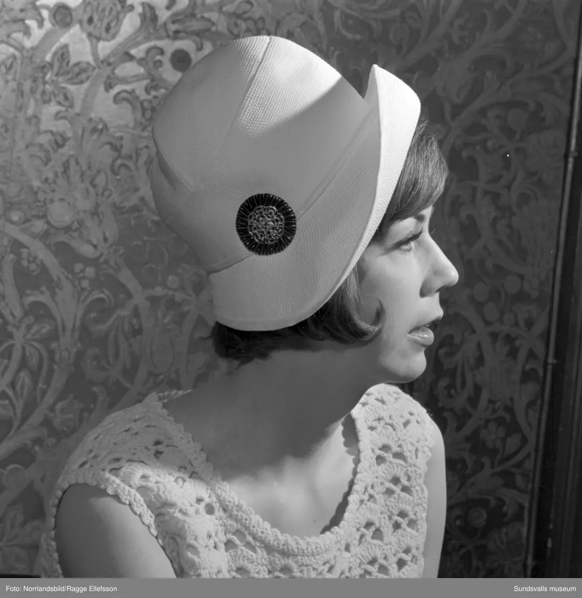 Annonsfotografering på Stadshuset, vårmode för damer från Béves.