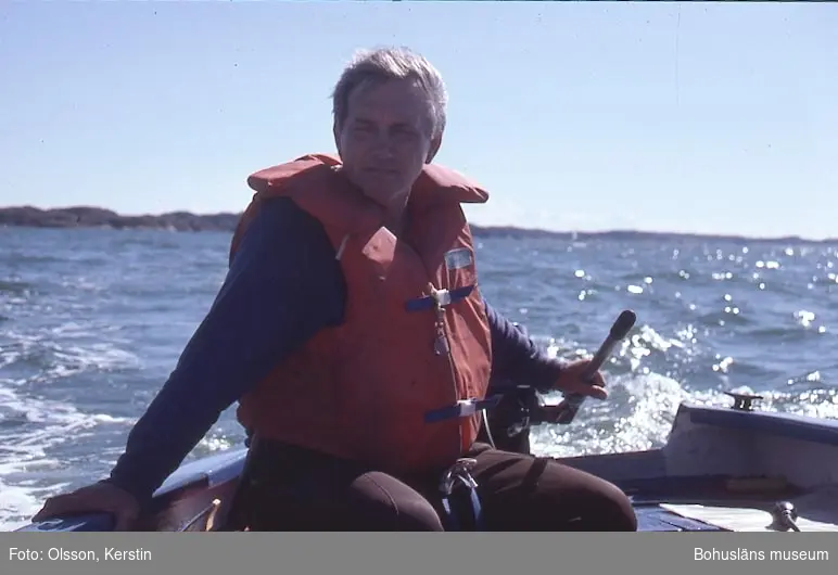 Museichef Carl Cullberg i en båt på Gullmarn