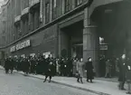 Hamngatan i Stockholm med Nordiska Kompaniets huvudentré. 