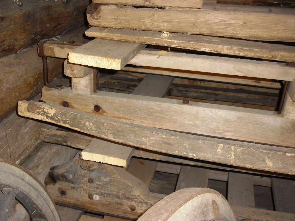 Arbeidsslede uten trebunn m/jernmeier. 