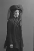 Porträtt från fotografen Maria Teschs ateljé i Linköping. 1910. Beställare: Hilma Anderson.