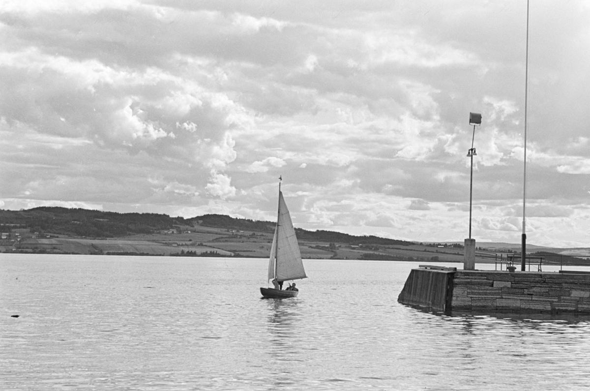 Hamar brygge, seilbåt, Mjøsa.