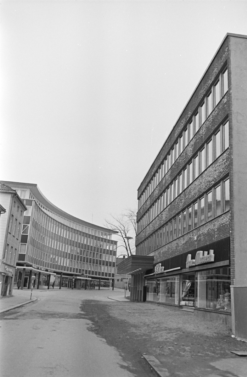 Torggata 72, Hamar. A. Morbech, A. Steen,