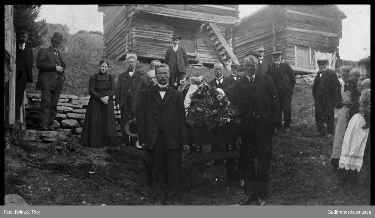 Begravelse på Kvitrud. Venabygd i Ringebu