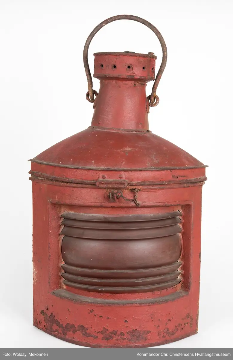 Skipslanterne, rødt glass.