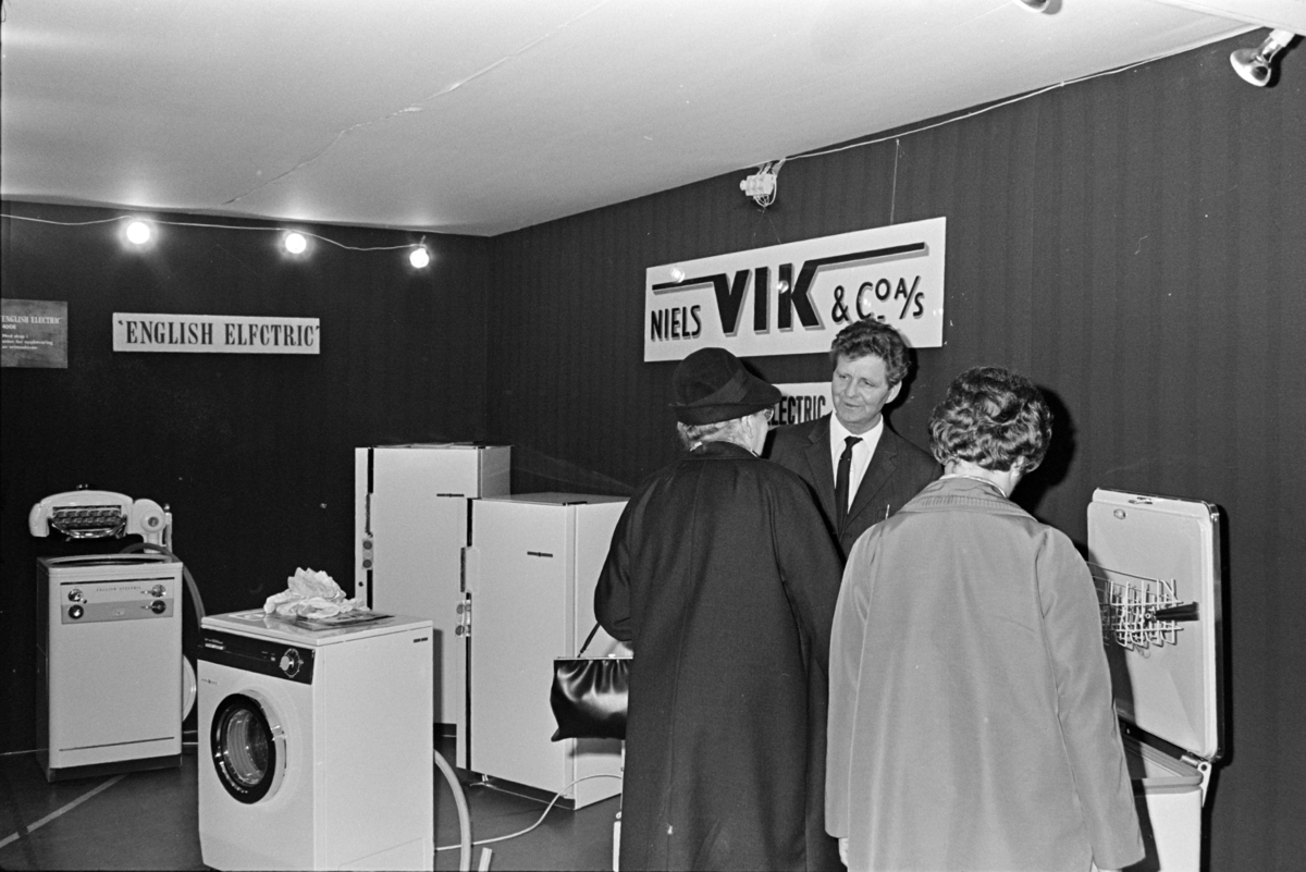 Kjøkkenutstilling i Hamarhallen, stand, Niels Vik & Co A/S, hvitevarer.