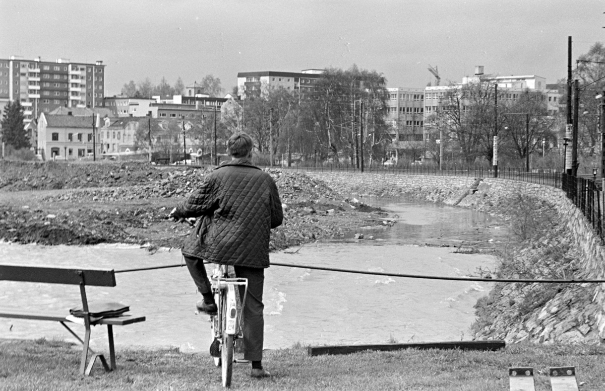 Flom i Mjøsa ved Victoria-undergangen,åttemetersplanet, utfylling,
