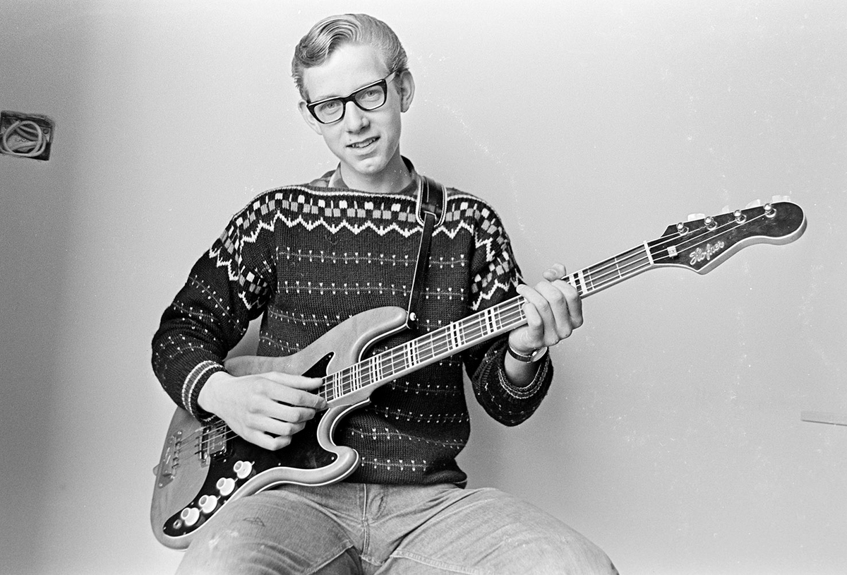 Ener ungdomsskole, Vang H. Musikkgruppa 1966/67, elevportrett, Bjørn Tore Lauritsen, gitar, hofner bassgitar,