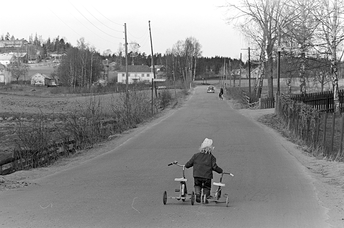 Aluvegen, barn, trehjulssykkel, Hamar.