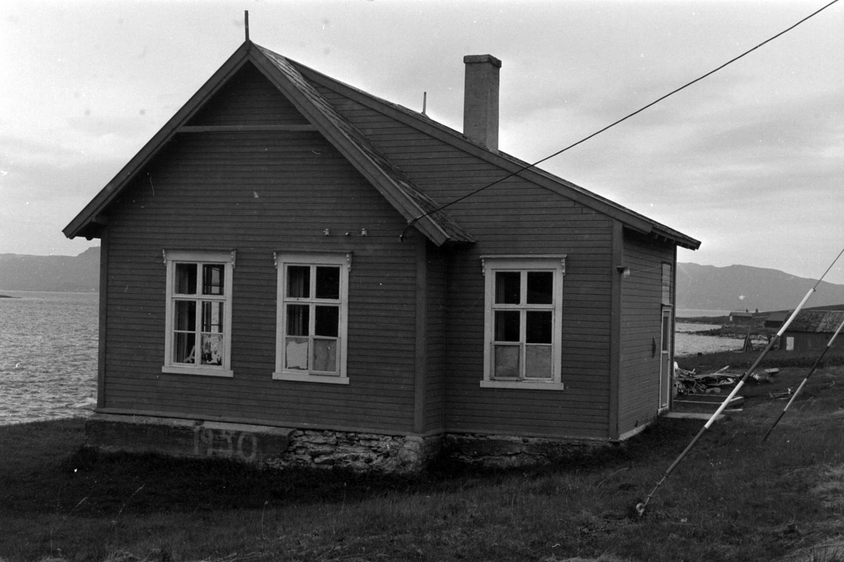 Sørollnes skole, senere grendhus.