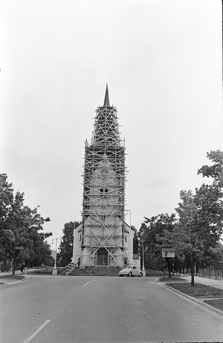 Hamar domkirke, restaurering av kirketårnet,stillaser,håndverkere.