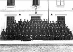 Infanterivolontärskolan Karlsborg, senare rekrytskolan för infanteriets off- och res. off. Aspiranter, 1887 - 1927. Volontärskolan år 1905. Huset byggdes 1878.