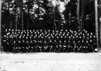 Infanterivolontärskolan Karlsborg, senare rekrytskolan för infanteriets off- och res. off. Aspiranter, 1878 - 1927. Gruppbild volontärskolan 1900.