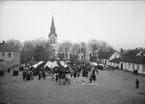 Marknad vid Kyrktorget i Värnamo.