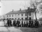 Fästningen. Karlsborg, artilleriets uoffskola 1920, utanför Luffebo.