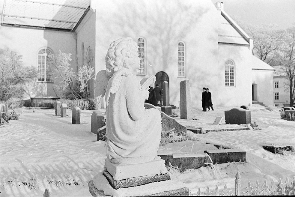 Furnes kirke, julegudstjeneste,