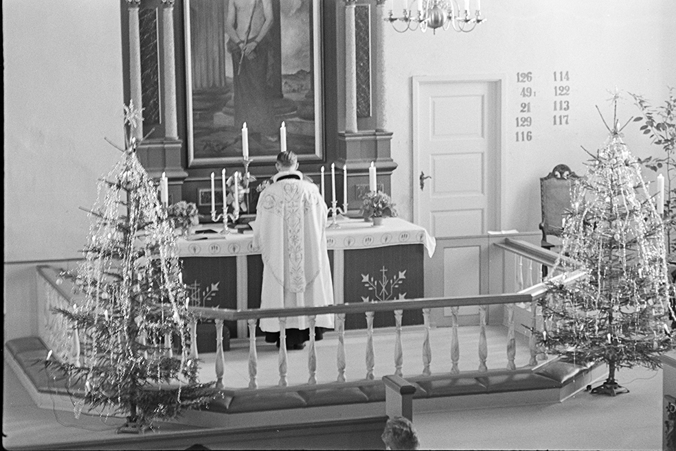 Furnes kirke, julegudstjeneste,