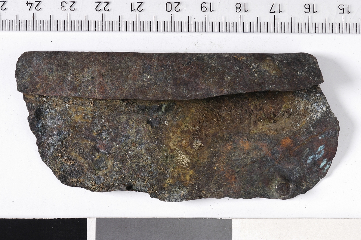 Fragment, metall
