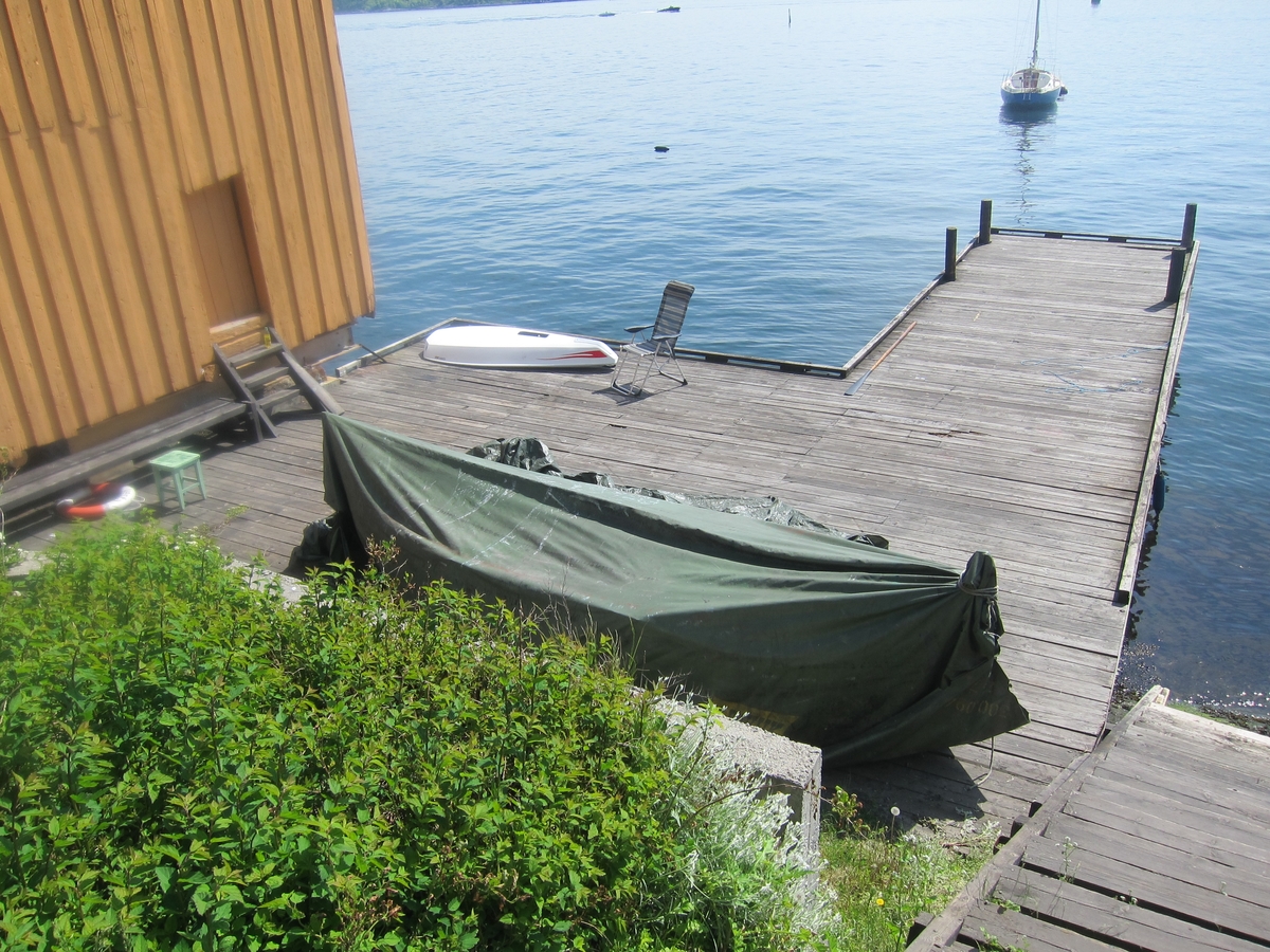 Toetasjers sjøbod fra Glein, Dønna, lokalt kalt brygge fra Glein.