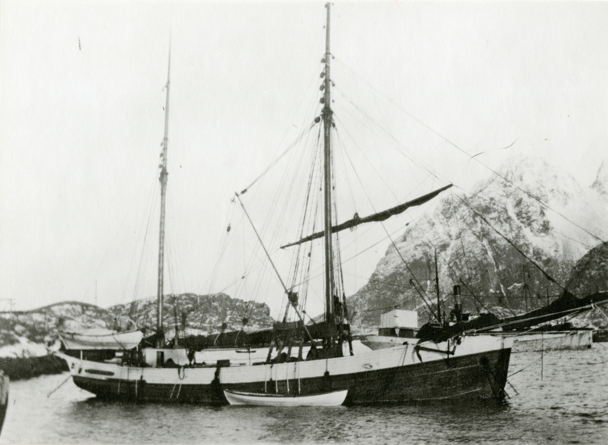 Galeas 'Palmen' (b.1892 Varaldsø). Bygget som jakt.