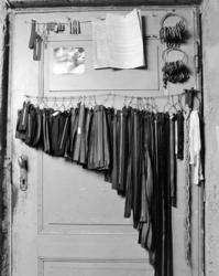 Skomaker Kristian Helgesen, Løten. Skomakerverksted, glidelå