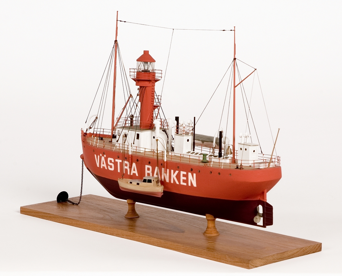 Fartygsmodell av fyrskeppet VÄSTRA BANKEN.