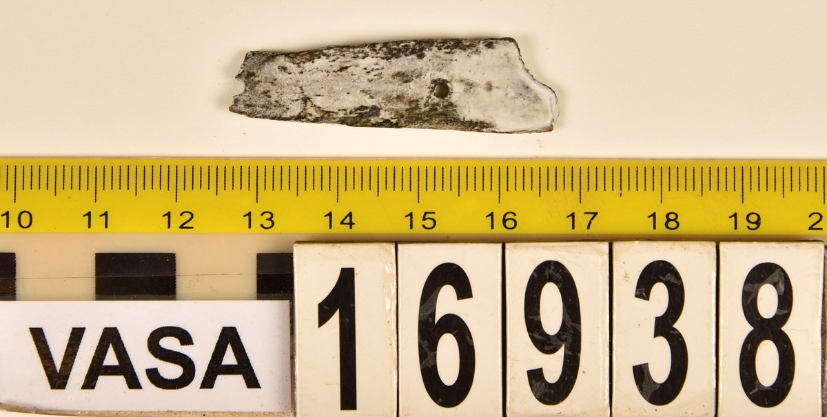 Beslag av ben med 2st,hål.