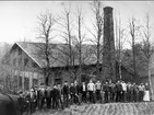Undenäs, gruppbild från Sätra, nedre massafabriken i slutet av 1800-talet.