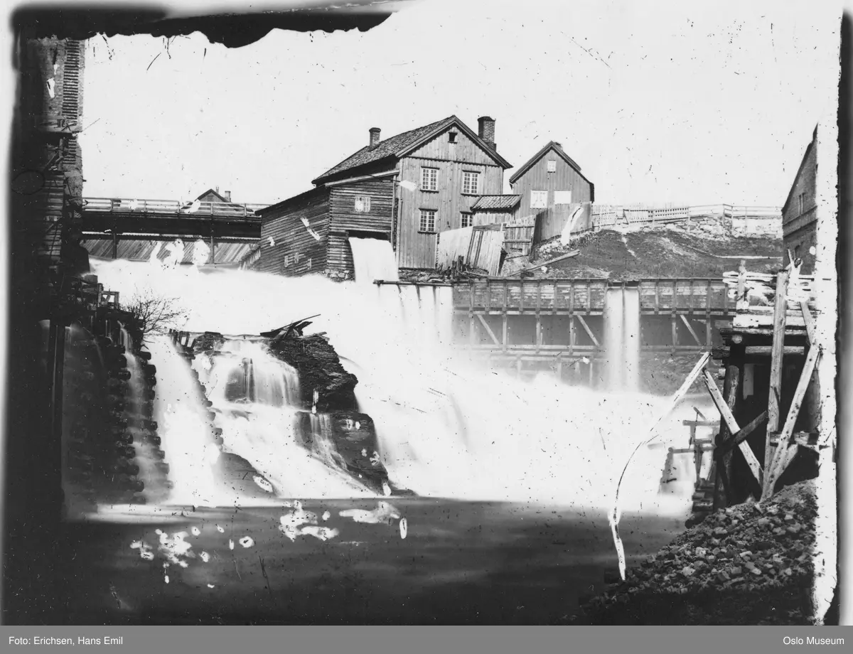 elv, foss, fabrikkbygninger, Tukthusets kledestampe