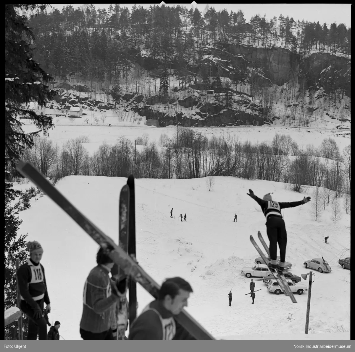 Hydromesterskap på ski. Fra hoppbakken.